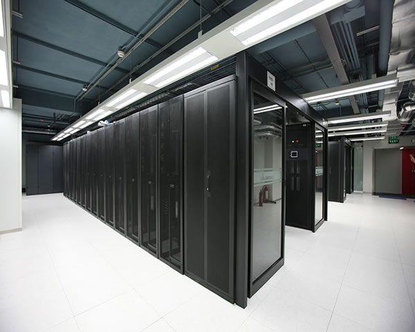 德国机房装修效果图带你领略现代数据中心的魅力